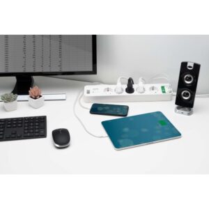 APC Essential SurgeArrest 5 منافذ مع شاحن 5V، 2.4A 2 USB USB 230V ألمانيا - الصورة 7